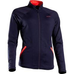 Kurtka tenis JK TH 500 damska. Niebieskie kurtki sportowe damskie ARTENGO, na zimę, bez wzorów, z elastanu, bez kaptura, tenisowe. Za 59,99 zł.