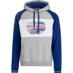 Bluza Pepe Jeans PM581636. Bluzy męskie Pepe Jeans, xl, bez wzorów, z bawełny, bez kołnierzyka, bez rękawów, bez kaptura. W wyprzedaży za 189,00 zł.