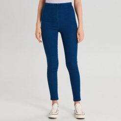 Jegginsy - Niebieski. Niebieskie jeansy damskie Cropp, bez wzorów, z jeansu. W wyprzedaży za 39,99 zł.