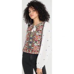 Free People ENTER LOVELAND EMBROIDERED Bluzka ivory. Białe koszulki damskie marki Free People, bez wzorów, z bawełny, bez kołnierzyka. Za 709,00 zł.