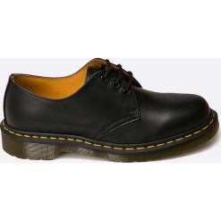 Dr Martens - Półbuty. Czarne mokasyny męskie Dr. Martens, na co dzień, bez wzorów, ze skóry, casualowe, z okrągłym noskiem, na sznurówki. Za 629,90 zł.