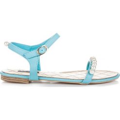 Płaskie sandałki z koralikami NICOLLE. Niebieskie sandały damskie marki VCS new collection, na płaskiej podeszwie. Za 64,00 zł.