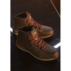 Czarno-Czerwone Skórzane Trapery Ennis. Czarne buty trekkingowe męskie Born2be, bez zapięcia. W wyprzedaży za 179,99 zł.