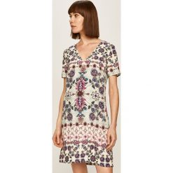 Desigual - Sukienka. Sukienki damskie Desigual, na co dzień, m, bez wzorów, z poliesteru, casualowe, bez kołnierzyka, z krótkim rękawem, krótkie, mini, proste. W wyprzedaży za 299,90 zł.
