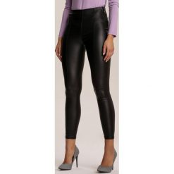 Czarne Spodnie Skinny Berintarish. Czarne spodnie damskie Renee, s, bez wzorów. Za 109,99 zł.