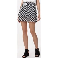 Biała Spódnica My Thing. Białe spódniczki damskie Born2be, s, z aplikacjami, mini. Za 29,99 zł.