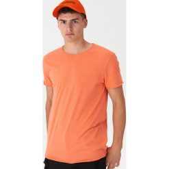 T-shirt basic - Pomarańczowy. Pomarańczowe t-shirty męskie House, s, bez wzorów, bez kołnierzyka. W wyprzedaży za 19,99 zł.