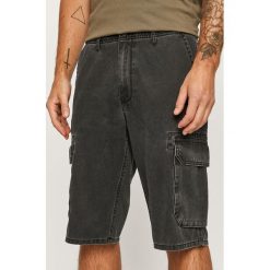 Wrangler - Szorty jeansowe. Szare spodenki i szorty męskie Wrangler, bez wzorów, z bawełny, casualowe. Za 239,90 zł.