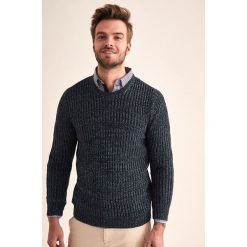Sweter w kolorze ciemnoniebieskim. Niebieskie swetry męskie TATUUM, m, bez wzorów, z okrągłym kołnierzem, bez kaptura. W wyprzedaży za 112,95 zł.