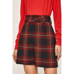 Answear - Szorty. Czerwone szorty damskie ANSWEAR, s, z haftami, z elastanu, casualowe, z podwyższonym stanem. W wyprzedaży za 59,90 zł.