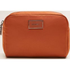 Mango - Kosmetyczka Lole. Brązowe kosmetyczki damskie Mango, z materiału. Za 35,90 zł.
