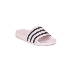 Klapki adidas ADILETTE W. Różowe klapki damskie Adidas, bez wzorów, bez obcasa. Za 118,30 zł.