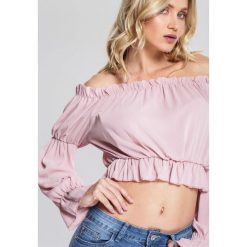 Różowa Koszula Downright Neighborly. Różowe bluzki damskie marki other, bez wzorów, bez kołnierzyka, z długim rękawem. Za 69,99 zł.