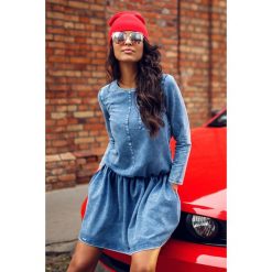 Jeansowa sukienka z kieszeniami jeans GABRIELE. Niebieskie długie sukienki damskie marki Lemoniade, z jeansu, z okrągłym kołnierzem, z długim rękawem, długie. Za 165,90 zł.