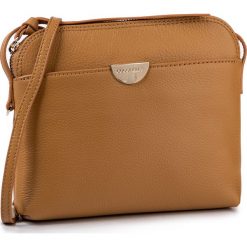 Torebka COCCINELLE - EV3 Mini Bag E5 EV3 55 D3 07 Camel W46. Żółte listonoszki damskie Coccinelle, bez wzorów, ze skóry, wizytowe, bez dodatków. W wyprzedaży za 419,00 zł.