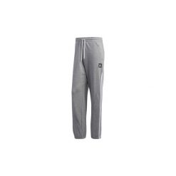 Spodnie treningowe adidas Spodnie dresowe Insley. Szare spodnie dresowe męskie marki Adidas, s, z dresówki. Za 279,00 zł.