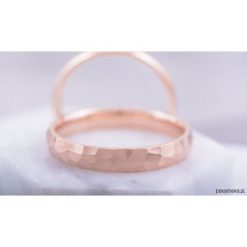3.5mm młotkowana obrączka męska w złocie 585. Żółte obrączki męskie marki Pakamera, złote. Za 1680,00 zł.