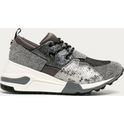 Steve Madden - Buty. Szare koturny damskie Steve Madden, bez obcasa, na obcasie, bez zapięcia. Za 539,90 zł.