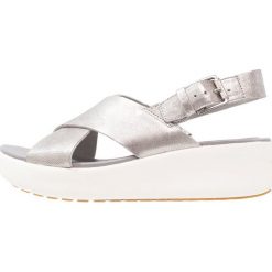 Timberland LOS ANGELES WIND SLINGBACK Sandały na platformie silver. Szare rzymianki damskie Timberland, z materiału, na koturnie. Za 509,00 zł.