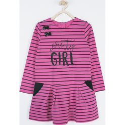 Sukienka. Czerwone sukienki dziewczęce marki PRETTY GIRL, w paski, z elastanu, klasyczne, z długim rękawem, długie. Za 49,90 zł.