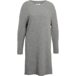 Swetry klasyczne damskie: Mads Nørgaard KANELLA Sweter grey