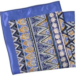 Niebieska Elegancka Poszetka Męska -ALTIES- 34x34 cm, Wzór Geometryczny POSZALTS0493. Żółte poszetki męskie Alties, bez wzorów, eleganckie. Za 27,00 zł.