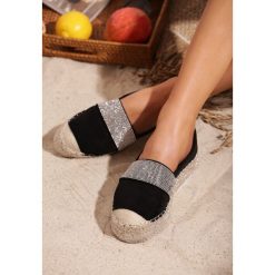 Czarne Espadryle Looking. Czarne espadryle damskie Born2be, z aplikacjami, bez obcasa, na platformie. Za 89,99 zł.