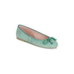 Baleriny Pretty Ballerinas ANGELIS. Zielone baleriny damskie marki Pretty Ballerinas, bez wzorów, bez obcasa. Za 569,00 zł.