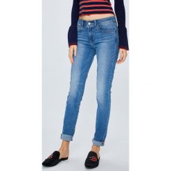 Levi's - Jeansy 711. Niebieskie rurki damskie Levi's®, s, bez wzorów, z elastanu. W wyprzedaży za 299,90 zł.