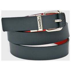 Tommy Hilfiger - Pasek skórzany dwustronny. Niebieskie paski damskie marki TOMMY HILFIGER, w paski, ze skóry. Za 299,90 zł.