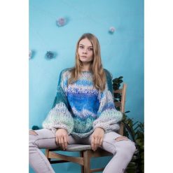 Swetry klasyczne damskie: Sweter