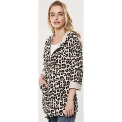 Beżowa Bluza Contractility. Brązowe bluzy damskie Born2be, m, bez wzorów, bez rękawów, z kapturem. Za 59,99 zł.