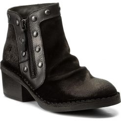 Botki FLY LONDON - Dukefly P210941000 Black/Black. Czarne buty zimowe damskie Fly London, z materiału, na obcasie. W wyprzedaży za 329,00 zł.