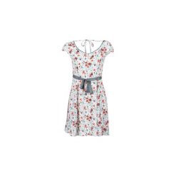 Sukienki krótkie Casual Attitude ITEDOLA. Białe sukienki mini damskie marki Casual Attitude, na co dzień, s, casualowe, z krótkim rękawem, krótkie. Za 104,30 zł.