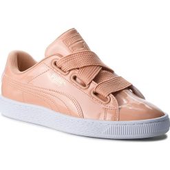 Sneakersy PUMA - Basket Heart Patent 363073 16 Dusty Coral/Dusty Coral. Pomarańczowe półbuty damskie Puma, bez wzorów, ze skóry ekologicznej, bez obcasa, na płaskiej podeszwie, bez zapięcia. W wyprzedaży za 279,99 zł.