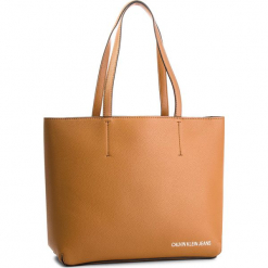 Torebka CALVIN KLEIN JEANS - Ultra Light Zipper K40K400622 240. Brązowe torebki klasyczne damskie Calvin Klein Jeans, z jeansu, duże. Za 599,00 zł.