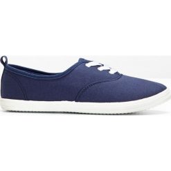 Sneakersy bonprix niebieski dżins. Niebieskie sneakersy damskie bonprix. Za 34,99 zł.