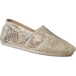 Półbuty TOMS - Classic 10007858 Natural Moroccan. Brązowe półbuty damskie Toms, bez wzorów, z tworzywa sztucznego, bez obcasa, na płaskiej podeszwie, bez zapięcia. W wyprzedaży za 199,00 zł.