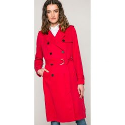Tommy Hilfiger - Płaszcz. Czerwone płaszcze damskie marki TOMMY HILFIGER, l, w paski, z poliesteru. W wyprzedaży za 899,90 zł.
