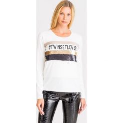 LONGSLEEVE Twinset U&B. Białe bluzy damskie Twinset U&B, s, z nadrukiem, z elastanu, bez rękawów, bez kaptura. Za 294,50 zł.