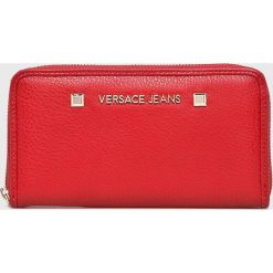 Versace Jeans - Portfel. Czerwone portfele damskie marki Versace Jeans, z poliesteru. Za 339,90 zł.