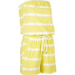 Kombinezon bawełniany bandeau, krótkie nogawki bonprix jasna limonka. Żółte kombinezony damskie bonprix, z nadrukiem, z bawełny, bez kołnierzyka, z krótkim rękawem, krótkie. Za 79,99 zł.