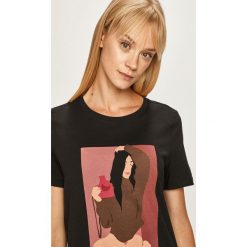 Vero Moda - T-shirt. Zielone bluzki damskie Vero Moda, s, z nadrukiem, z bawełny, casualowe, z okrągłym kołnierzem. W wyprzedaży za 49,90 zł.