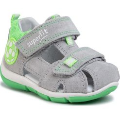 Sandały SUPERFIT - 6-09142-25 M Hellgrau/Grün. Szare sandały chłopięce Superfit, ze skóry, bez zapięcia. W wyprzedaży za 179,00 zł.