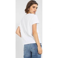 T-shirty damskie: Champion Reverse Weave CLASSIC BIG LOGO Tshirt z nadrukiem white