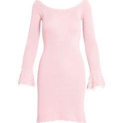 Różowa Sukienka Ball Gowns. Czerwone sukienki dzianinowe Born2be, na jesień, l. Za 74,99 zł.
