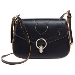 Torebka w kolorze czarnym - (S)26,5 x (W)17,5 x (G)9,5 cm. Czarne torebki klasyczne damskie Tosca Blu, Pollini, w paski, ze skóry, na ramię, bez dodatków. W wyprzedaży za 389,95 zł.