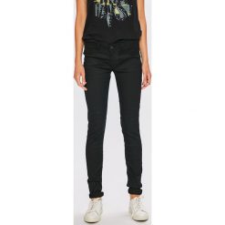 Pepe Jeans - Jeansy. Czarne jeansy damskie rurki marki Pepe Jeans, z bawełny. W wyprzedaży za 269,90 zł.