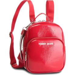 Plecak TOMMY JEANS - Tjw Modern Girl Mini Backpack AW0AW06228 661. Czerwone plecaki damskie Tommy Jeans, bez wzorów, z jeansu, eleganckie. W wyprzedaży za 459,00 zł.