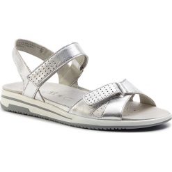 Sandały CAPRICE - 9-28600-22 Silver Metal. 920. Szare klapki damskie Caprice, bez wzorów, ze skóry, bez obcasa. W wyprzedaży za 159,00 zł.
